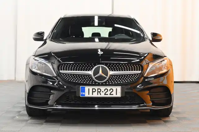 Musta Farmari, Mercedes-Benz C – IPR-221