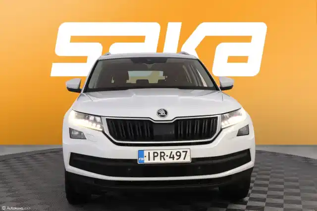 Valkoinen Maastoauto, Skoda Kodiaq – IPR-497