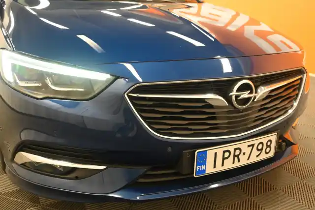 Harmaa Farmari, Opel Insignia – IPR-798