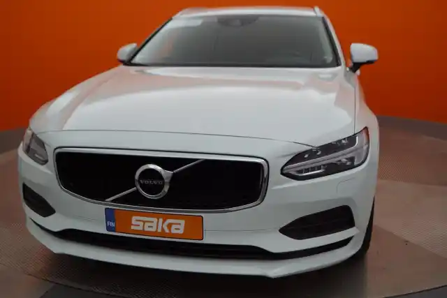 Valkoinen Farmari, Volvo V90 – IPS-477