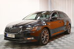 Musta Farmari, Skoda Superb – IPS-537, kuva 3