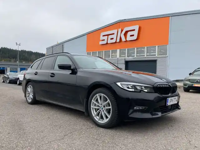 BMW 330