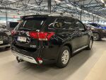 Musta Maastoauto, Mitsubishi OUTLANDER PHEV – IPV-793, kuva 3