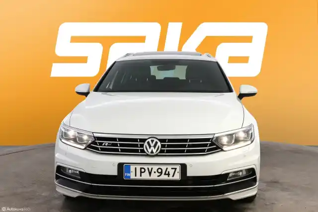 Valkoinen Farmari, Volkswagen Passat – IPV-947