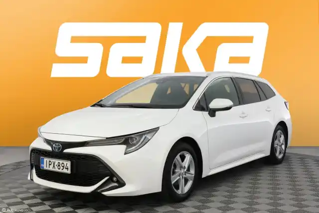 Valkoinen Farmari, Toyota Corolla – IPX-894