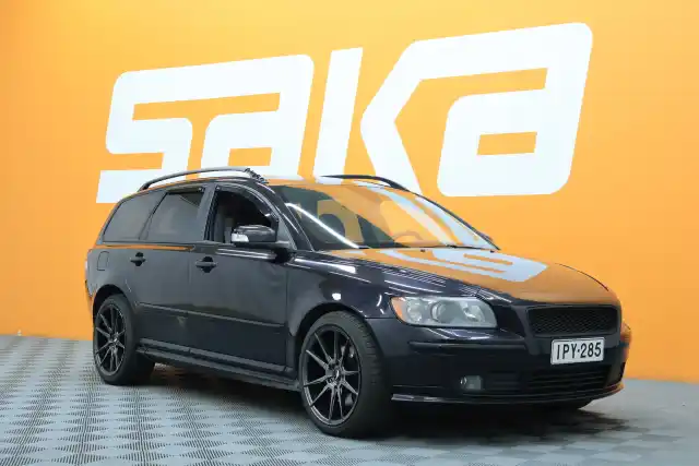 Musta Farmari, Volvo V50 – IPY-285