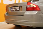 Vihreä Sedan, Volvo S80 – IPY-624, kuva 9