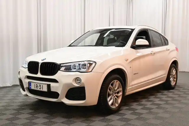 Valkoinen Maastoauto, BMW X4 – IR-31