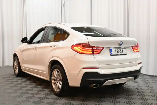 Valkoinen Maastoauto, BMW X4 – IR-31