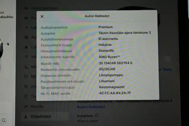Harmaa Maastoauto, Tesla Model Y – IRC-837