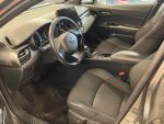 Harmaa Maastoauto, Toyota C-HR – IRE-702, kuva 4