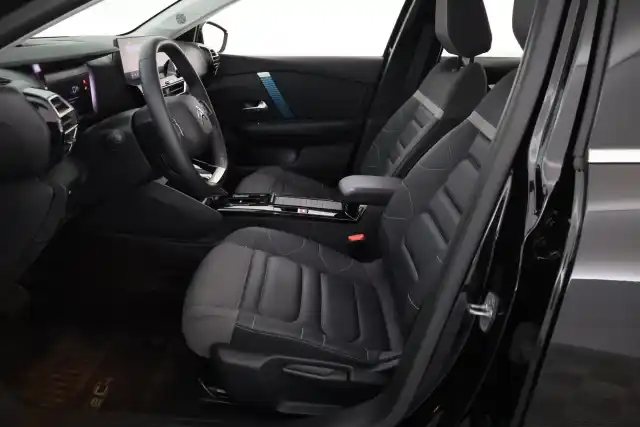 Musta Viistoperä, Citroen E-C4 – IRH-135