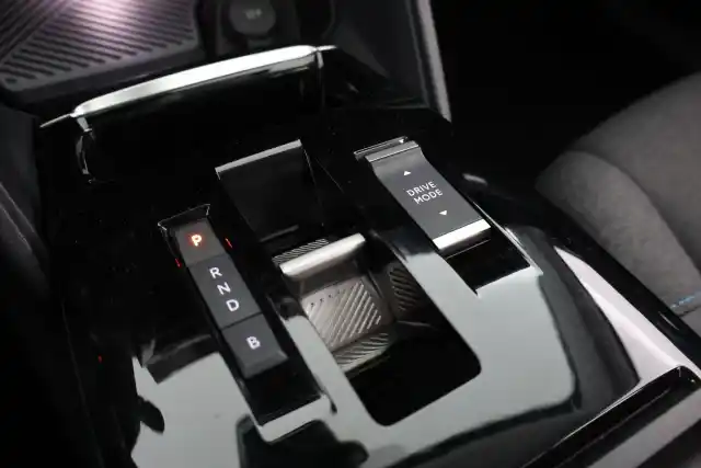 Musta Viistoperä, Citroen E-C4 – IRH-135