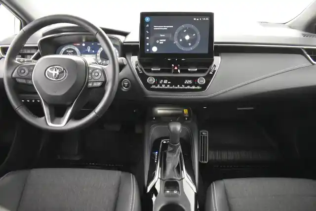 Valkoinen Farmari, Toyota Corolla – IRH-226
