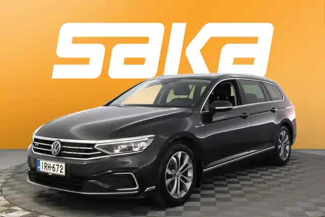 Musta Farmari, Volkswagen Passat – IRH-672