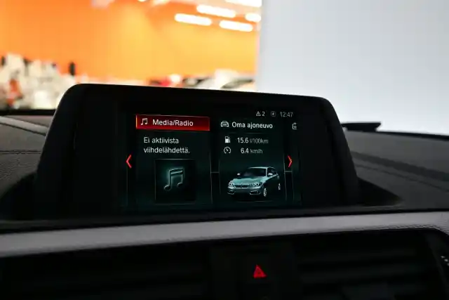 Valkoinen Viistoperä, BMW 118 – IRJ-120