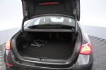 Harmaa Sedan, Mercedes-Benz E – IRK-569, kuva 12