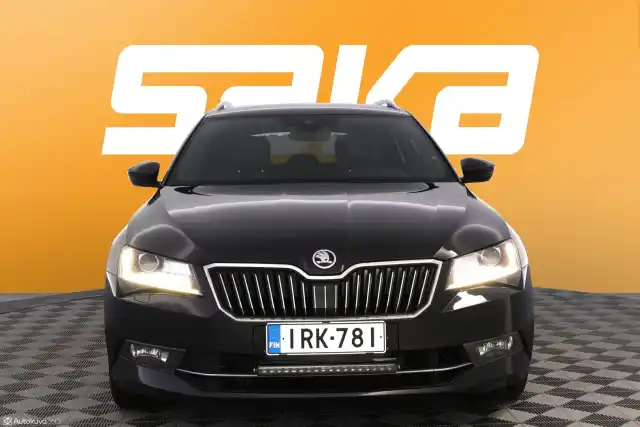 Musta Farmari, Skoda Superb – IRK-781