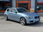 Sininen Viistoperä, BMW 116 – IRK-984, kuva 1