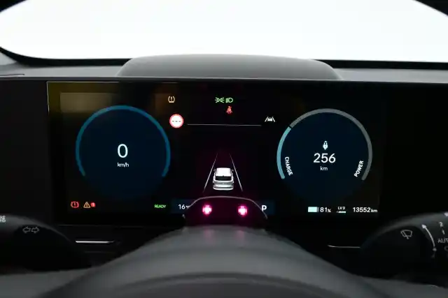 Sininen Maastoauto, Hyundai KONA Electric – IRN-547