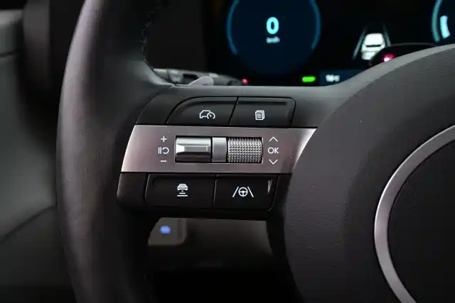 Sininen Maastoauto, Hyundai KONA Electric – IRN-547