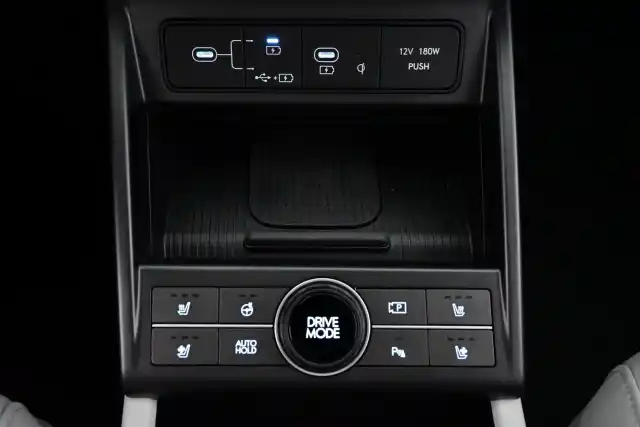 Sininen Maastoauto, Hyundai KONA Electric – IRN-547