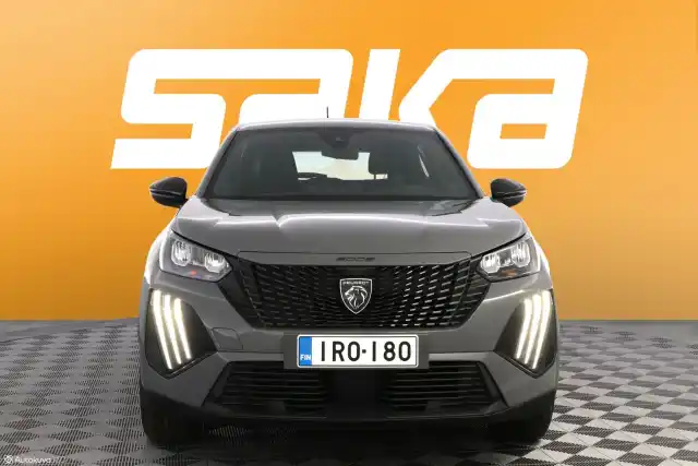 Harmaa Maastoauto, Peugeot e-2008 – IRO-180