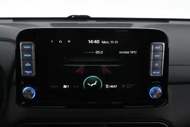 Harmaa Maastoauto, Hyundai Kona Electric – IRP-141