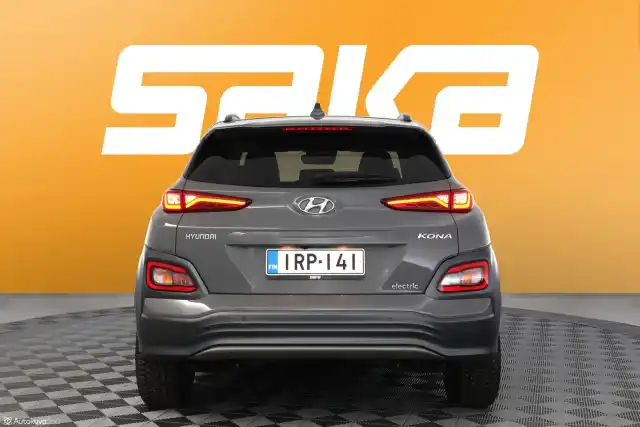 Harmaa Maastoauto, Hyundai Kona Electric – IRP-141