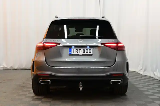 Harmaa Maastoauto, Mercedes-Benz GLE – IRT-800