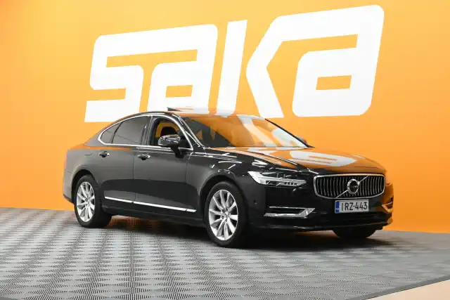 Musta Sedan, Volvo S90 – IRZ-443