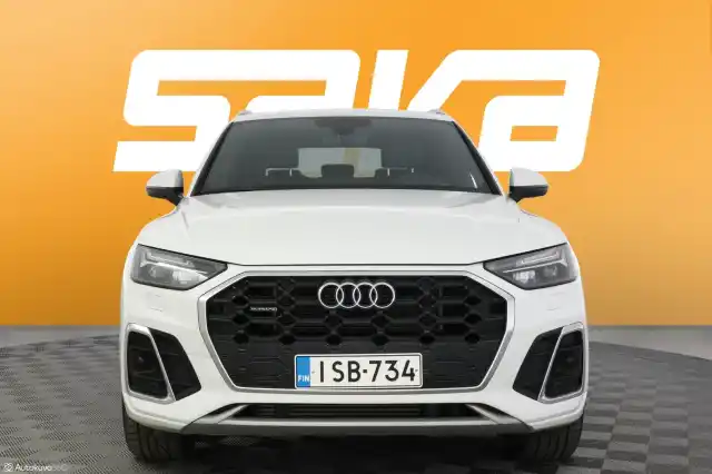 Valkoinen Maastoauto, Audi Q5 – ISB-734