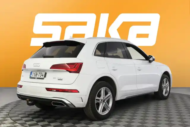 Valkoinen Maastoauto, Audi Q5 – ISB-734