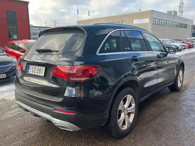 Musta Maastoauto, Mercedes-Benz GLC – ISZ-281