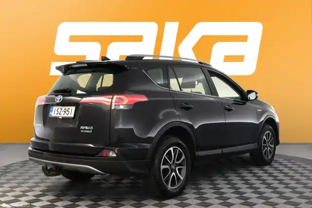 Musta Maastoauto, Toyota RAV4 – ISZ-951