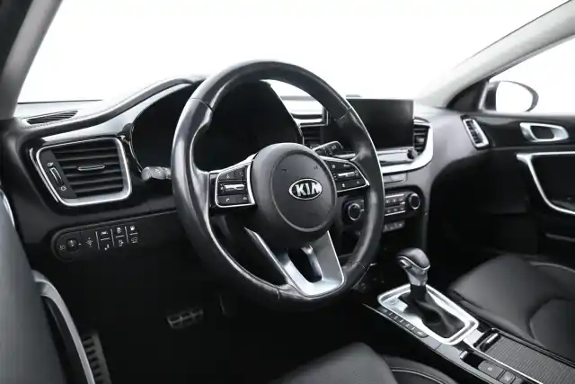 Valkoinen Viistoperä, Kia XCeed – ITZ-608