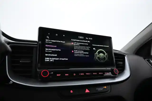 Valkoinen Viistoperä, Kia XCeed – ITZ-608