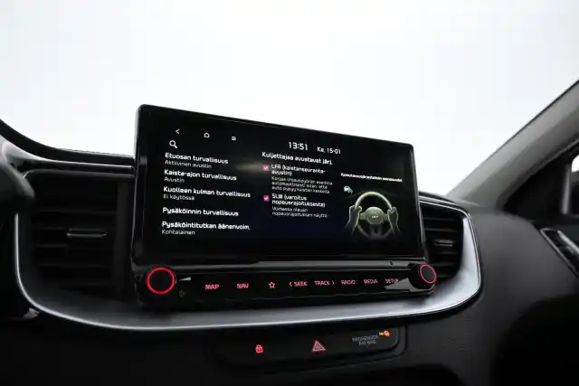 Valkoinen Viistoperä, Kia XCeed – ITZ-608