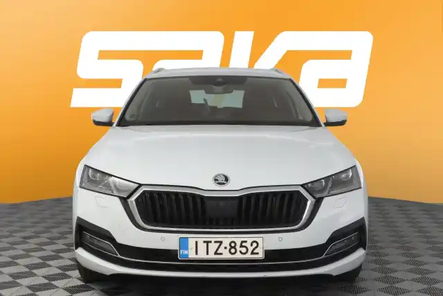 Valkoinen Farmari, Skoda Octavia – ITZ-852