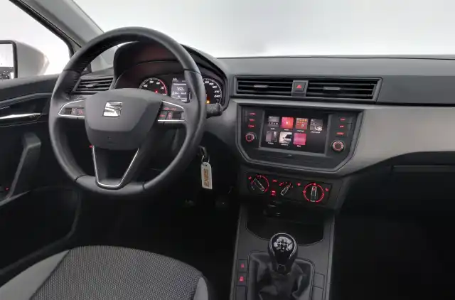 Valkoinen Viistoperä, Seat Ibiza – IUZ-675