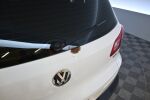 Valkoinen Maastoauto, Volkswagen Tiguan – IXE-408, kuva 13