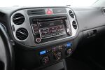 Valkoinen Maastoauto, Volkswagen Tiguan – IXE-408, kuva 21