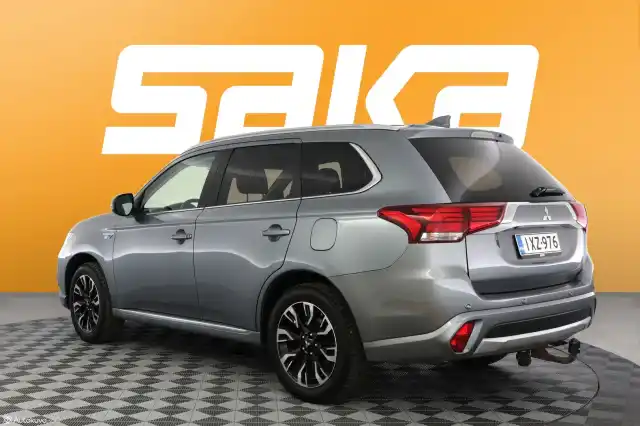 Harmaa Maastoauto, Mitsubishi Outlander PHEV – IXZ-976