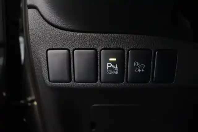 Harmaa Maastoauto, Mitsubishi Outlander PHEV – IXZ-976