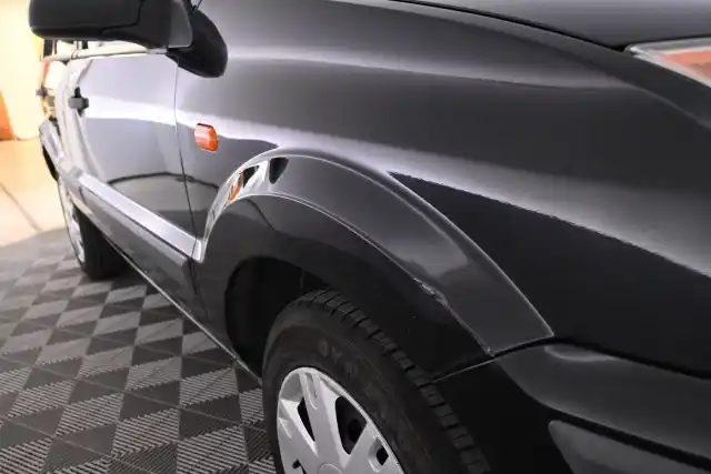 Musta Tila-auto, Ford Fusion – IYX-436