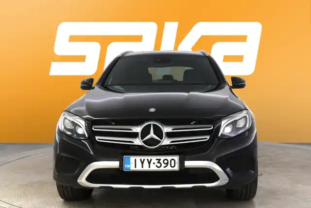 Musta Maastoauto, Mercedes-Benz GLC – IYY-390