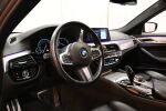Harmaa Farmari, BMW 530 – IYY-420, kuva 13