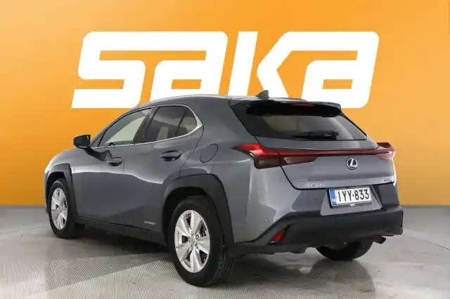 Harmaa Maastoauto, Lexus UX – IYY-833