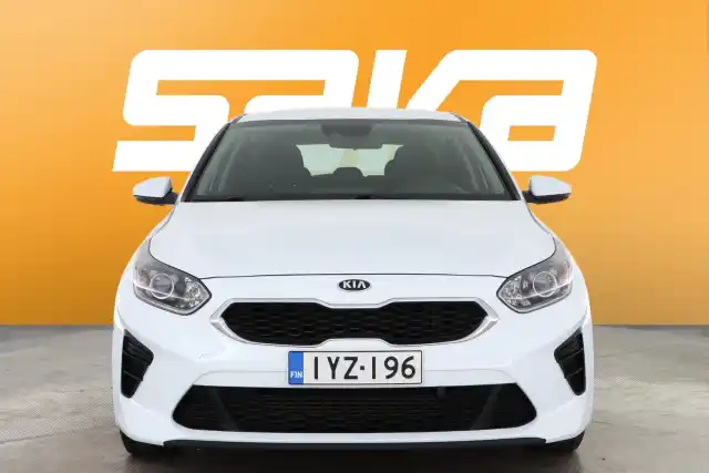 Valkoinen Viistoperä, Kia Ceed – IYZ-196