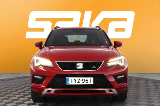 Punainen Maastoauto, Seat Ateca – IYZ-951